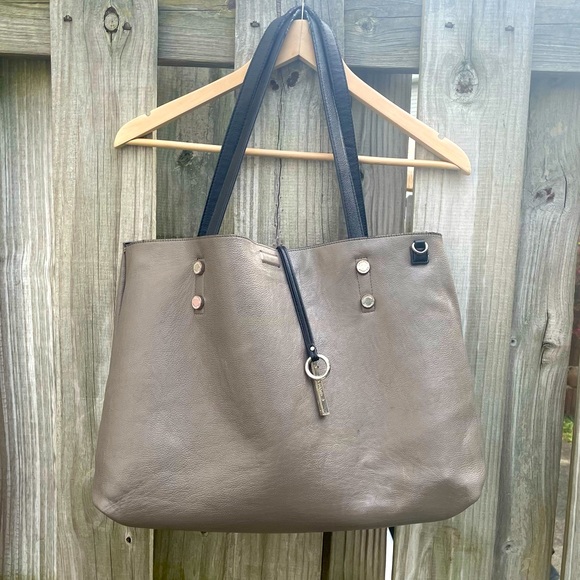 Calvin Klein Large Reversible VEGAN Tassel Tote Bag 13x13 - Picture 2 of 6